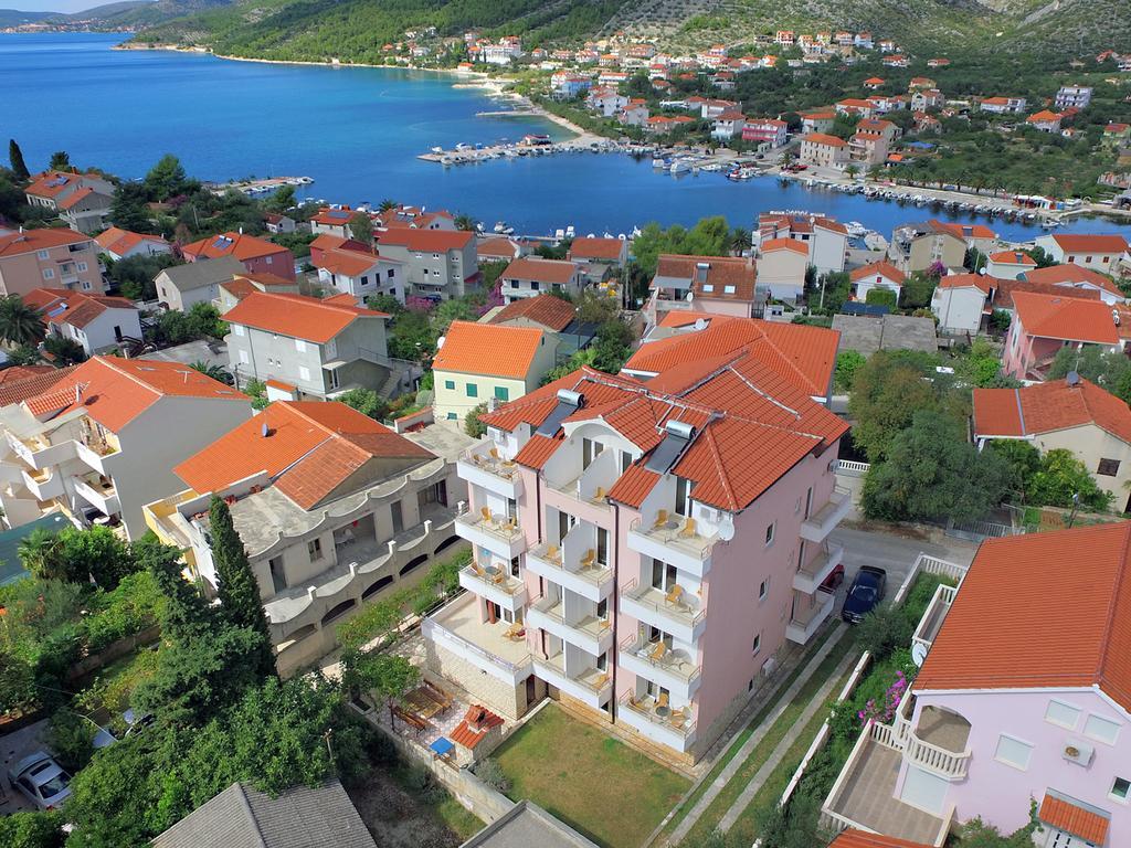 Apartments Kairos Сегет-Враница Экстерьер фото